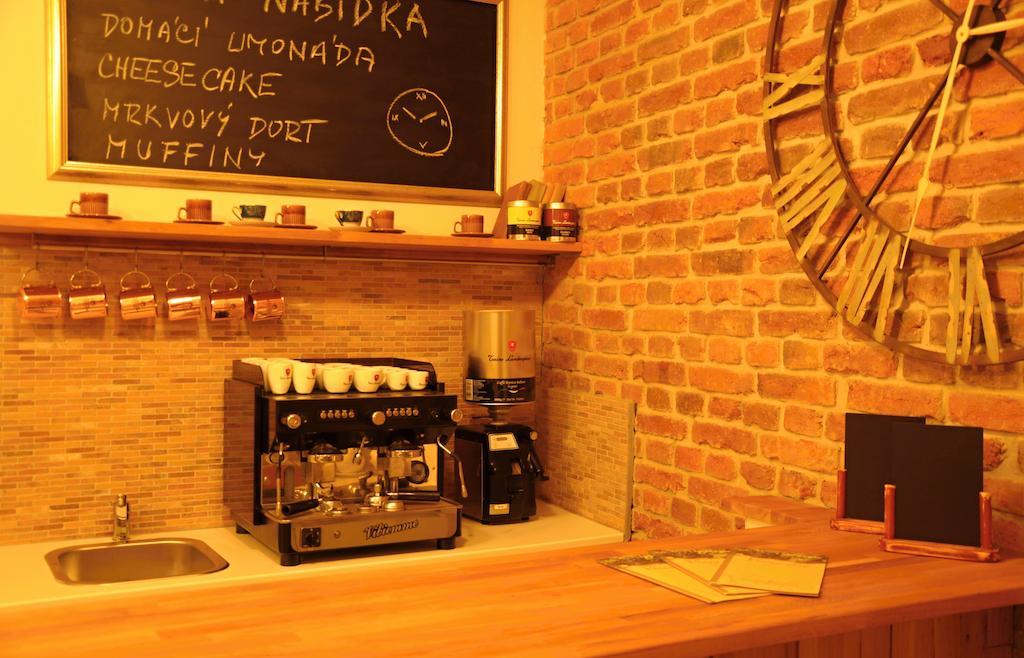 Time Cafe & Penzion Příbram المظهر الخارجي الصورة