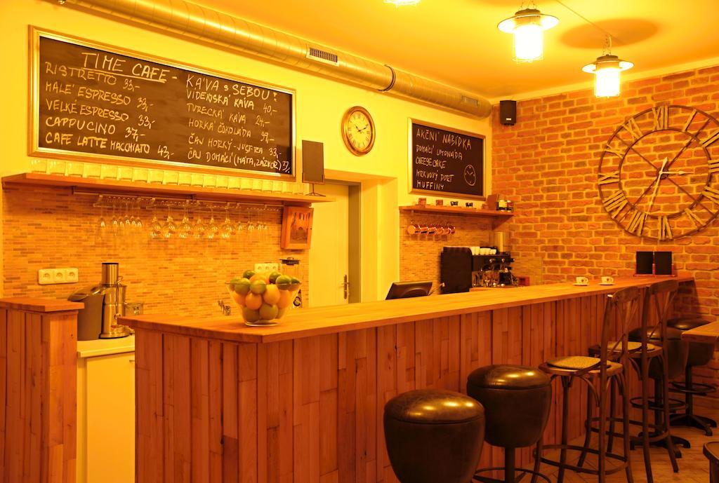 Time Cafe & Penzion Příbram المظهر الخارجي الصورة